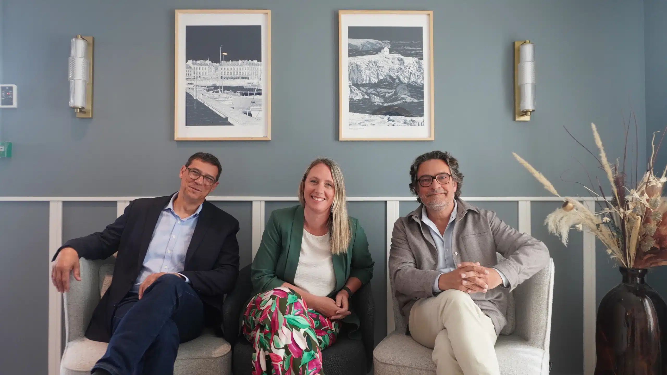 Jérôme CLARYSSE, Dorine BASTIANELLI et Alain HYVERNAT réunis pour concrétiser le partenariat entre RCA et JustaxX