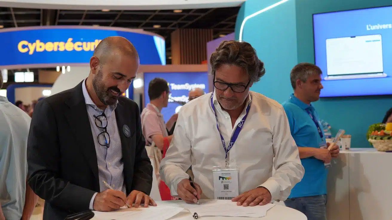 Signature partenariat Laplace x RCA lors du COEC 2026